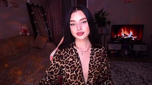 Snapshot of __Malika__ chatting on February 1, 5:11 pm Malika online show from February 1, 5:11 pm