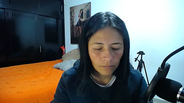 sharoon cheerry online show from February 11, 1:38 pm