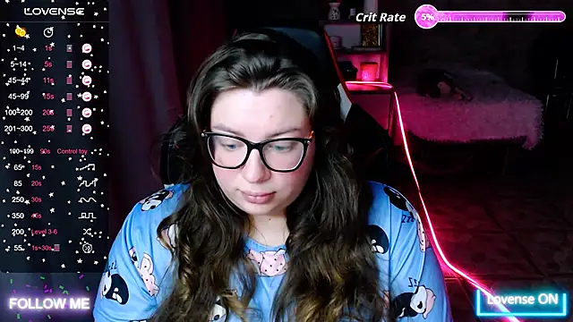 Snapshot of alexa_sweetyy chatting on October 8, 7:33 pm alexa sweetyy online show from October 8, 7:33 pm