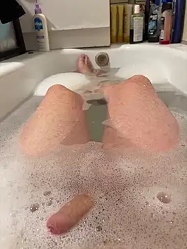 David19932908 online show from November 11, 6:08 pm