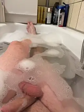 David19932908 online show from November 19, 7:03 pm