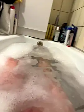 David19932908 online show from November 25, 5:57 pm