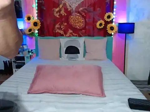 UrAsianPrincessDanie online show from March 27, 6:41 am