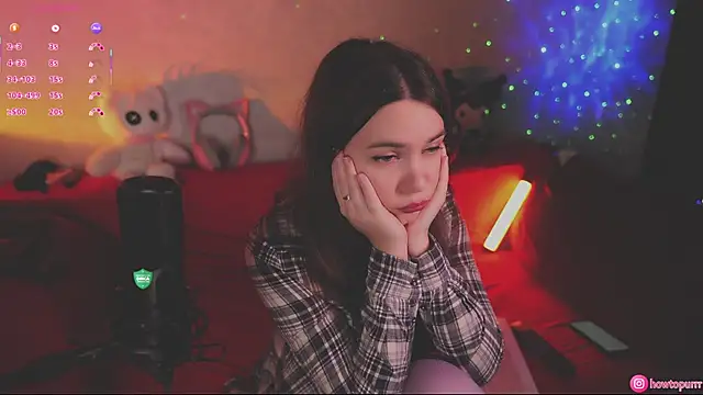 How2Meow online show from November 6, 5:03 pm