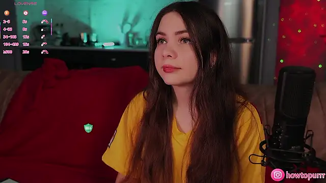 How2Meow online show from February 19, 5:09 pm