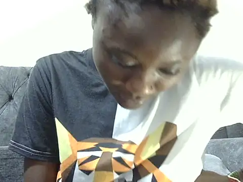 Snapshot of sweet_caci chatting on August 6, 5:48 pm sweet caci online show from August 6, 5:48 pm