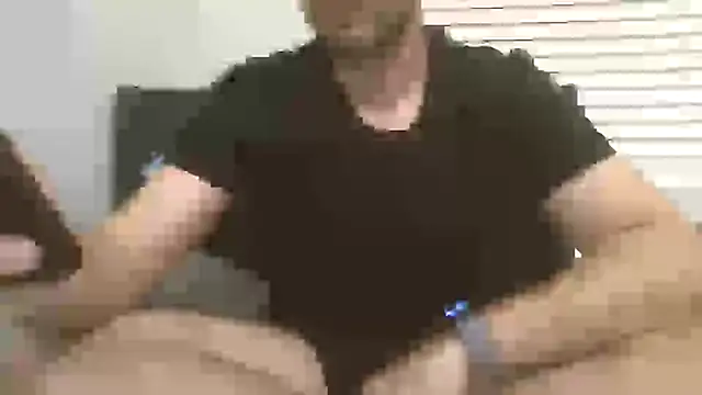Hotboyo01 online show from February 19, 1:40 am
