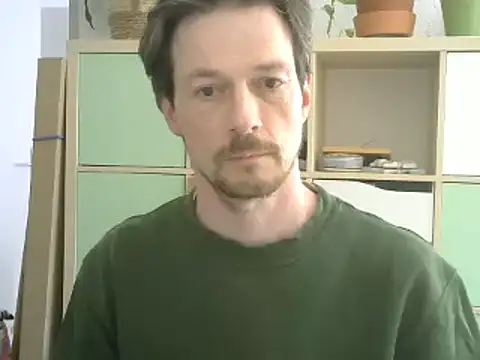 snowypaul11 online show from September 19, 8:27 am