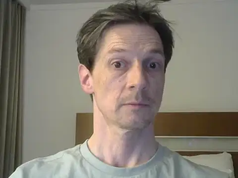 snowypaul11 online show from April 20, 7:48 pm