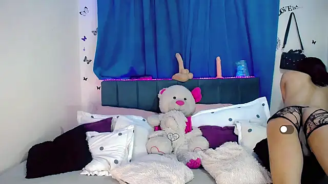 anna dolls  online show from April 15, 5:14 am