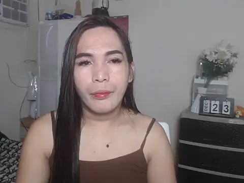 Msyensmith online show from December 23, 5:49 am