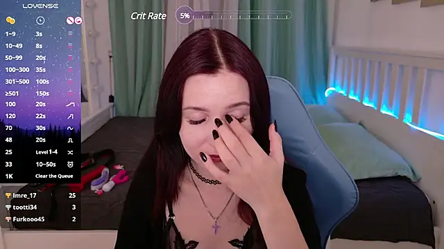 Snapshot of LissMoon chatting on December 2, 3:03 pm LissMoon online show from December 2, 3:03 pm