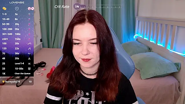 Snapshot of LissMoon chatting on December 9, 1:02 pm LissMoon online show from December 9, 1:02 pm