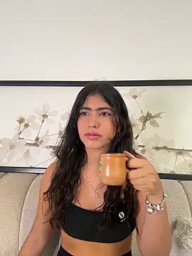 Gaby zahir  online show from February 5, 12:10 pm