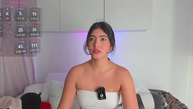 Gaby zahir  online show from February 8, 6:33 pm