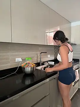 Gaby zahir  online show from March 17, 7:39 pm