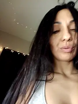 LeticiaWoods online show from December 6, 9:10 am