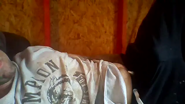 prettyboytatted69 online show from April 12, 8:36 pm