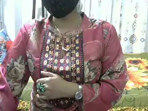 cutebengaligirl online show from December 25, 1:10 am
