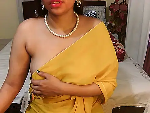 cutebengaligirl online show from November 9, 9:02 pm