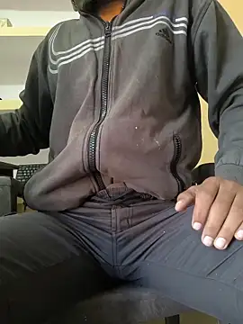 Snapshot of Im_Aryan chatting on December 20, 2:18 am Im Aryan online show from December 20, 2:18 am