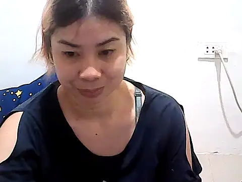 Totally Naked69 online show from December 5, 8:44 am