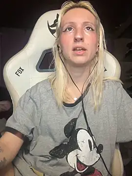 bunnydark00 online show from November 19, 10:21 pm