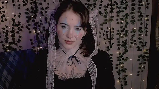 risha laas online show from November 2, 8:00 pm