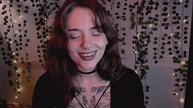 risha laas online show from December 20, 8:16 pm