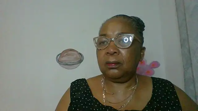 Snapshot of KinkyRicoSaisyours chatting on February 9, 8:13 pm KinkyRicoSaisyours online show from February 9, 8:13 pm