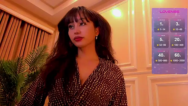 YOURCRISTINAS online show from January 19, 4:33 pm