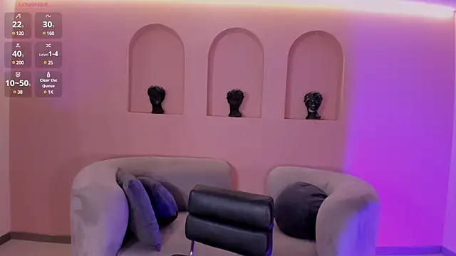 RossieRhoades online show from February 12, 9:43 pm