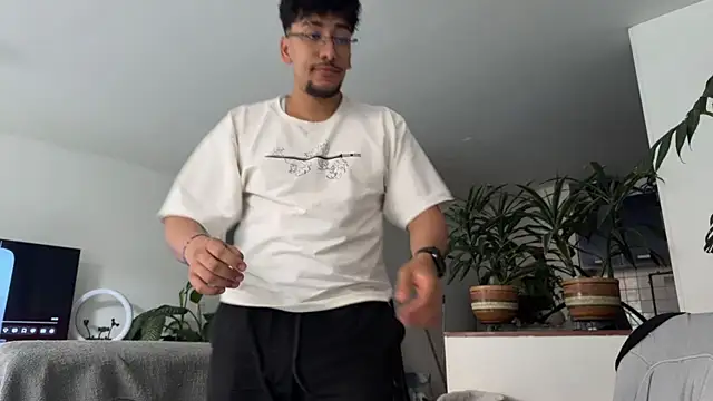 Snapshot of TatoKat chatting on June 3, 9:53 pm TatoKat online show from June 3, 9:53 pm