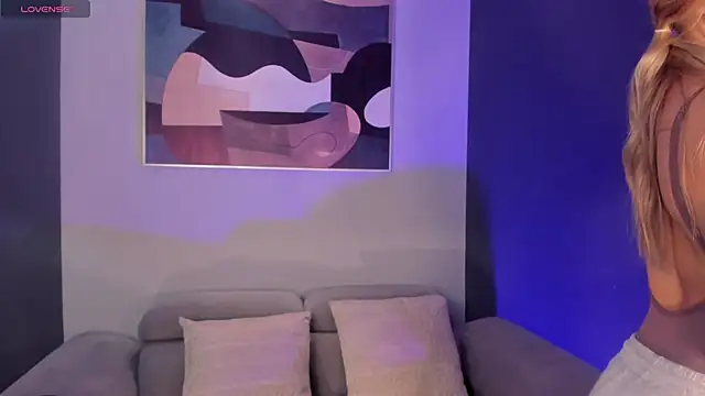 EveBensonX online show from November 2, 5:59 pm