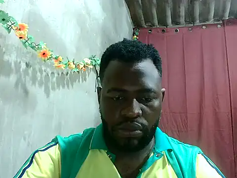 Snapshot of 2ocmaxi chatting on October 18, 3:13 pm 2ocmaxi online show from October 18, 3:13 pm