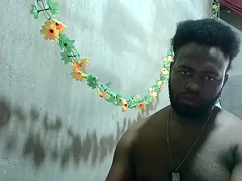 2ocmaxi online show from March 6, 8:05 pm