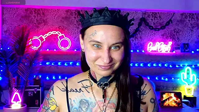 Cool Freak  online show from January 11, 10:31 am