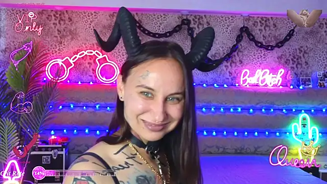 Snapshot of Cool_Freak_ chatting on June 20, 10:18 am Cool Freak online show from June 20, 10:18 am