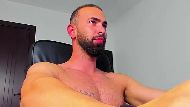 MichaelMasterss online show from December 19, 9:17 pm