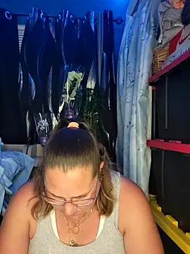 SexyNikki6969 online show from May 11, 12:38 am