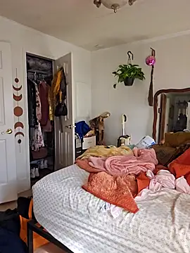 mossy kiss online show from November 5, 6:41 pm