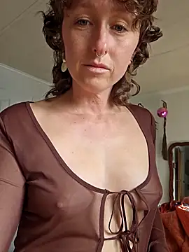 mossy kiss online show from November 23, 4:07 pm