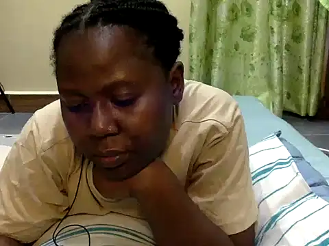 Snapshot of 10sexymelo69_ chatting on October 12, 9:58 pm 10sexymelo69 online show from October 12, 9:58 pm