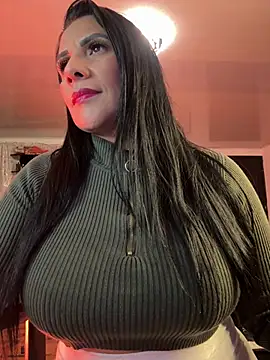 Snapshot of saaalome_1 chatting on June 1, 10:33 pm saaalome 1 online show from June 1, 10:33 pm