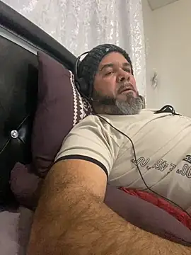 Snapshot of Cristian-Brayan chatting on December 1, 1:38 pm Cristian-Brayan online show from December 1, 1:38 pm