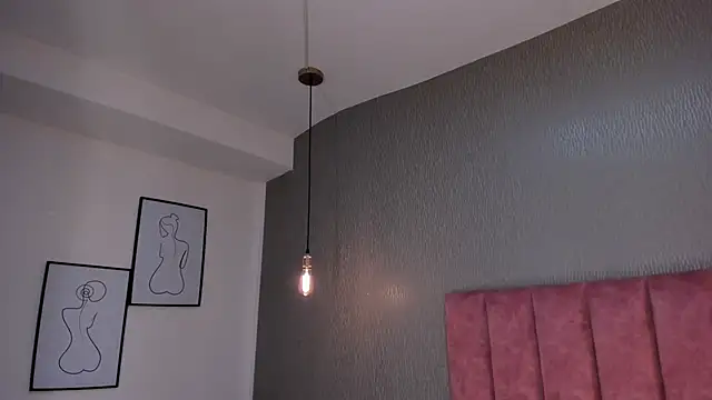 Alexa Thaylor  online show from October 21, 1:56 pm