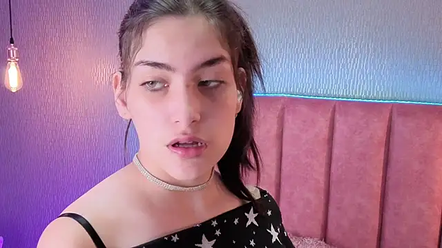 Alexa Thaylor  online show from January 19, 3:27 pm