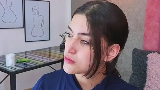 Alexa Thaylor  online show from April 13, 3:50 pm