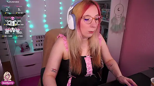 JustKerry online show from November 3, 9:43 am