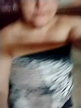 Snapshot of MissMagicMushroom chatting on December 7, 8:33 am MissMagicMushroom online show from December 7, 8:33 am